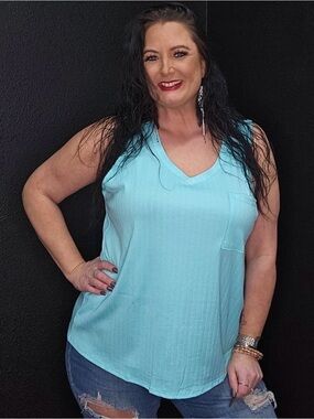 V-Neck Tank Top in mint with Chest Pocket
